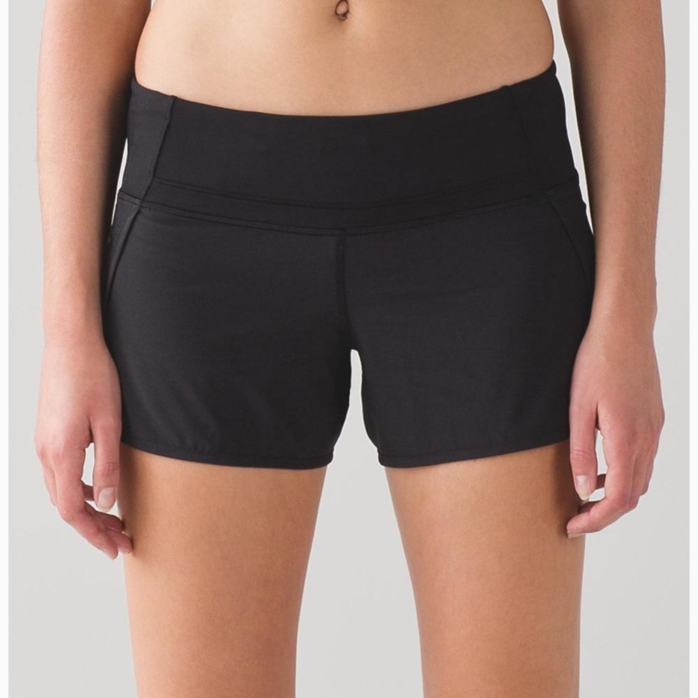 Lululemon run times short, block-it pocket 4 inch